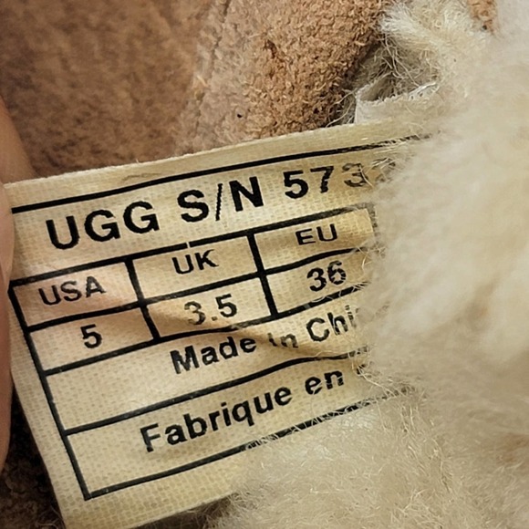 UGG Camel Color Loafer Fur interior - Picture 12 of 15